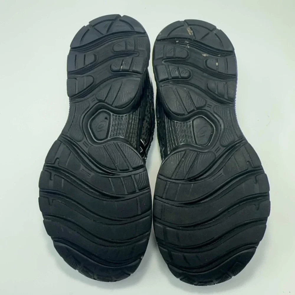 Asics **good any